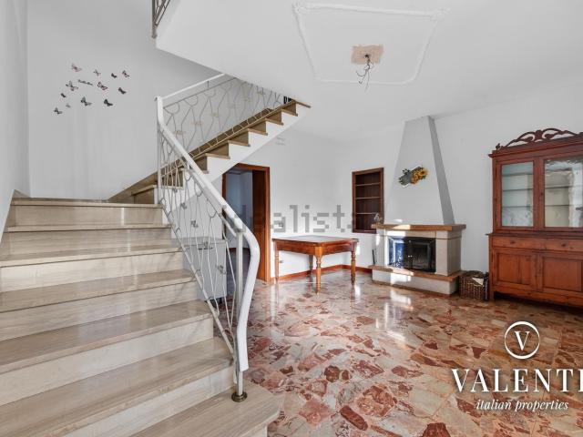 Villetta indipendente in vendita di 274 m² in Via di Lupicciano, 136