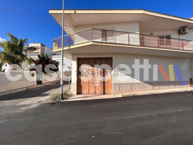 Villetta indipendente in vendita di 274 m² in Via Roma, 214