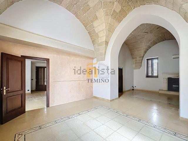 Villetta indipendente in vendita di 275 m² in Via Catumerea, 33