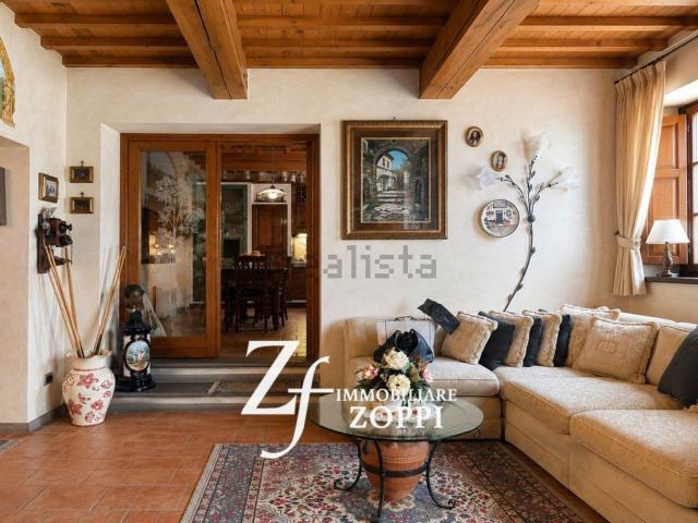 Villetta indipendente in vendita di 275 m² in Via di Barberino