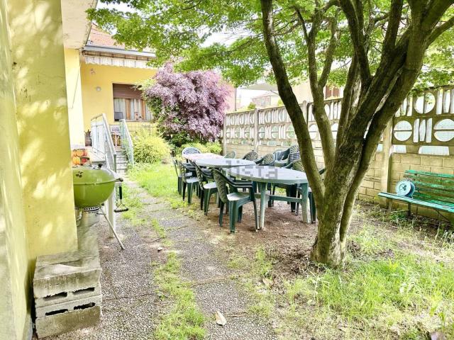 Villetta indipendente in vendita di 275 m² in Via Oriani, 28