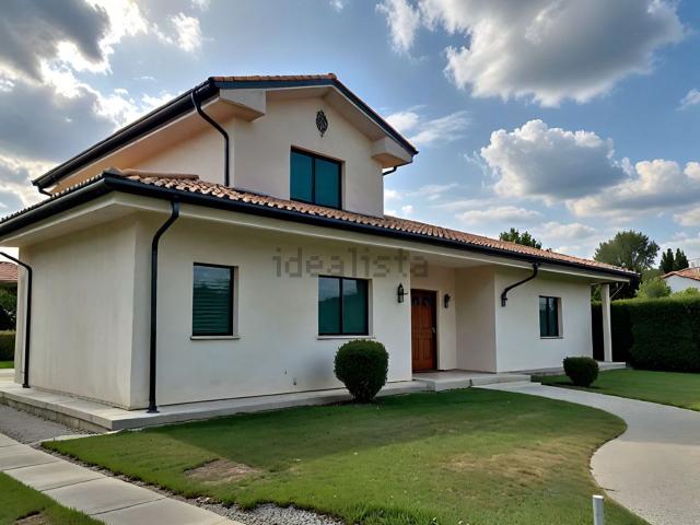 Villetta indipendente in vendita di 275 m² in Via Rabin