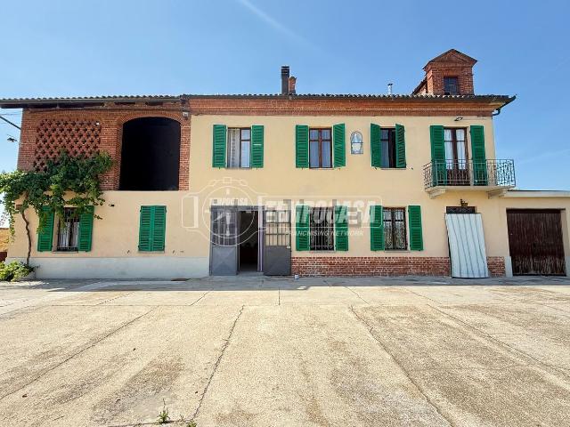 Villetta indipendente in vendita di 275 m² in Frazione Revignano, 257