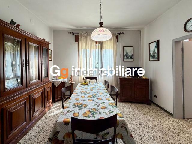Villetta indipendente in vendita di 276 m² in Via Roma, 126