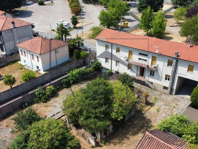 Villetta indipendente in vendita di 277 m² in Via Fiume, 5