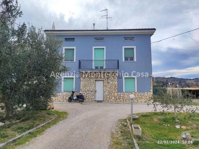 Villetta indipendente in vendita di 278 m² in Via Pantanelli