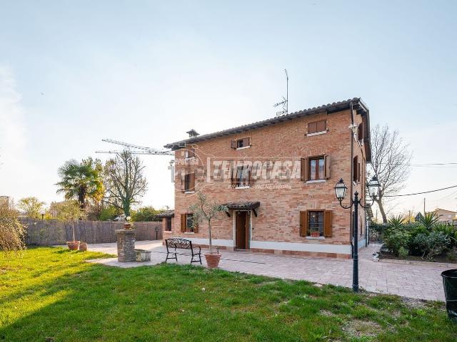 Case e ville in vendita di 300 m²