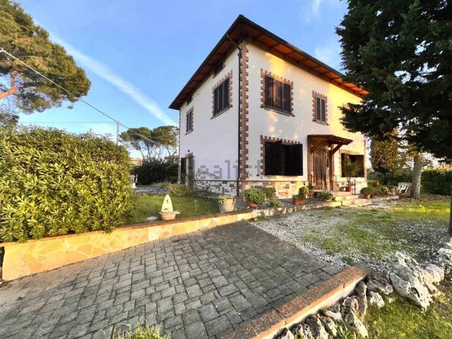 Villetta indipendente in vendita di 280 m²