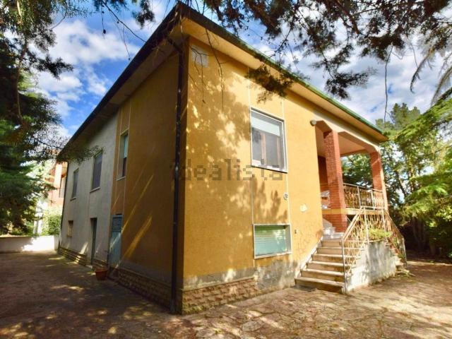 Villetta indipendente in vendita di 280 m²