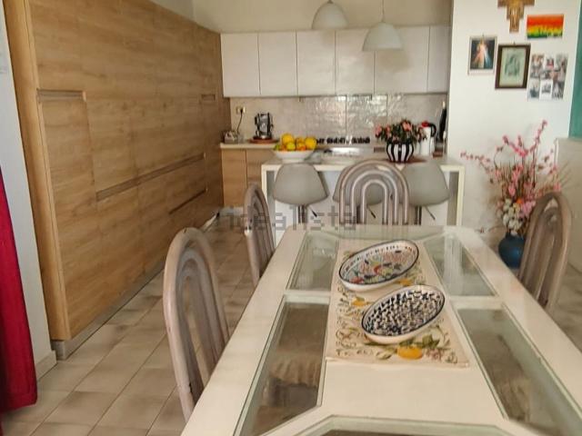 Villetta indipendente in vendita di 280 m² in Via Cancello