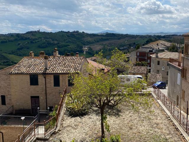 Villetta indipendente in vendita di 280 m² in Via Castello
