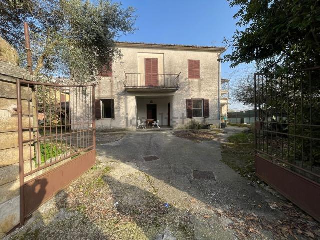 Villetta indipendente in vendita di 280 m² in Via Aia Nuova, 29