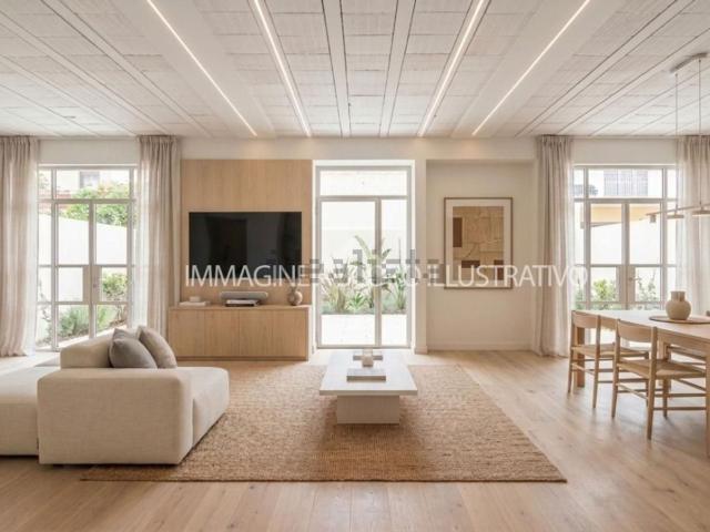 Villetta indipendente in vendita di 280 m² in Via G. D&apos Annunzio, 41