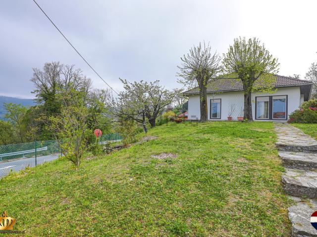 Villetta indipendente in vendita di 280 m² in Via G. Galilei, 46