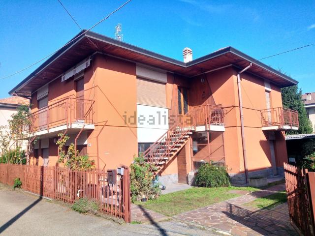 Villetta indipendente in vendita di 280 m² in Via Guglielmo Marconi, 32
