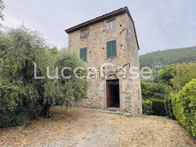 Villetta indipendente in vendita di 280 m² in Via della Pieve
