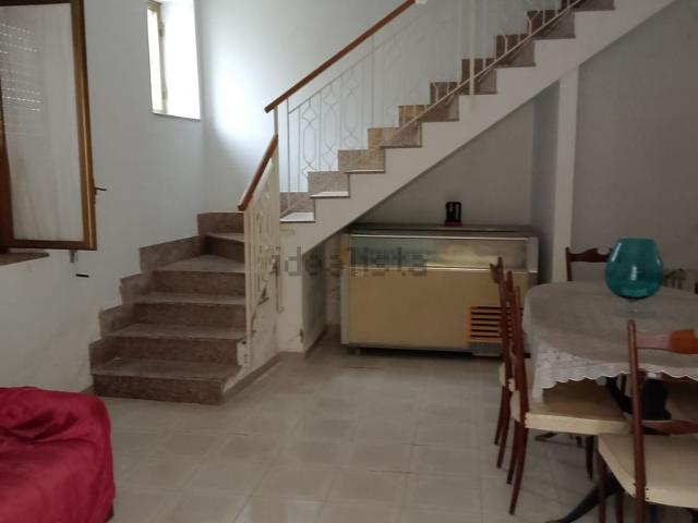 Villetta indipendente in vendita di 280 m² in Via Filippo Corazza