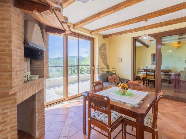 Villetta indipendente in vendita di 280 m² in Via Segni