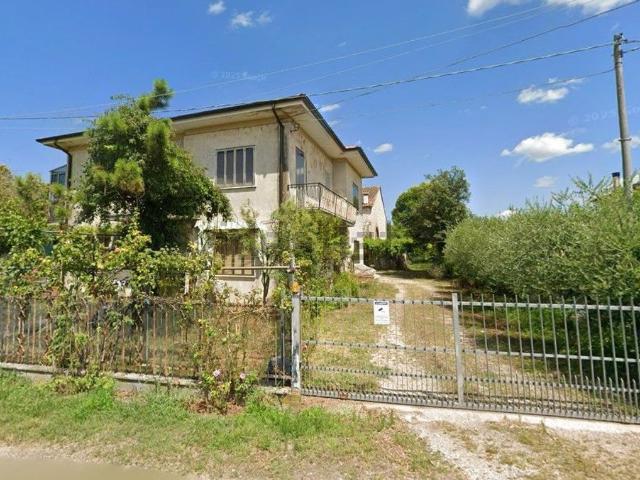 Villetta indipendente in vendita di 280 m² in Via Pilastro