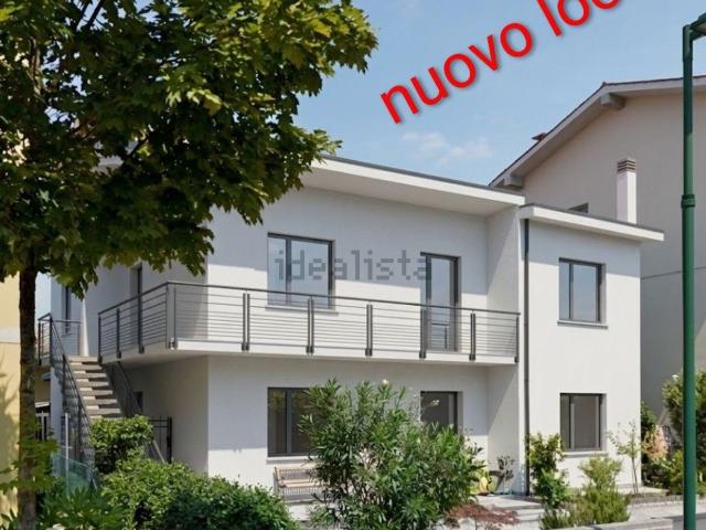 Villetta indipendente in vendita di 280 m² in Via Tarvisio, 90