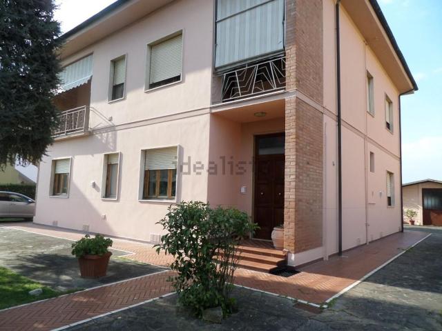 Villetta indipendente in vendita di 280 m² in Viale Europa, 35