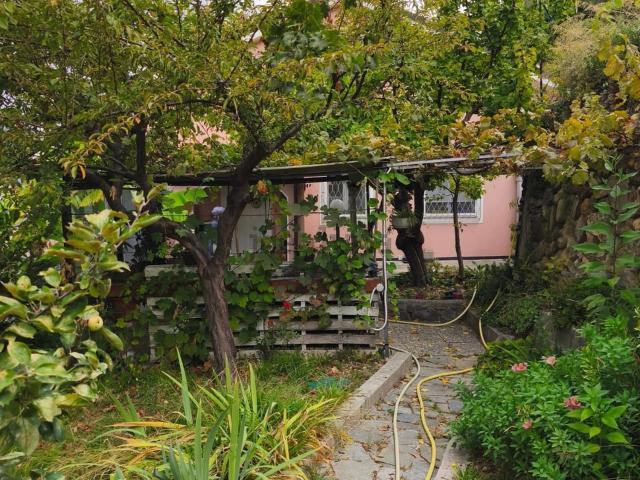 Villetta indipendente in vendita di 280 m² in Corso Limone Piemonte