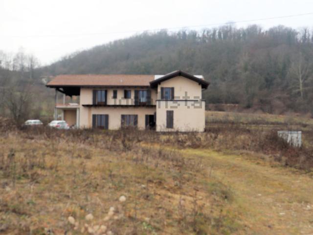 Villetta indipendente in vendita di 280 m² in Località Fiorenza, 11