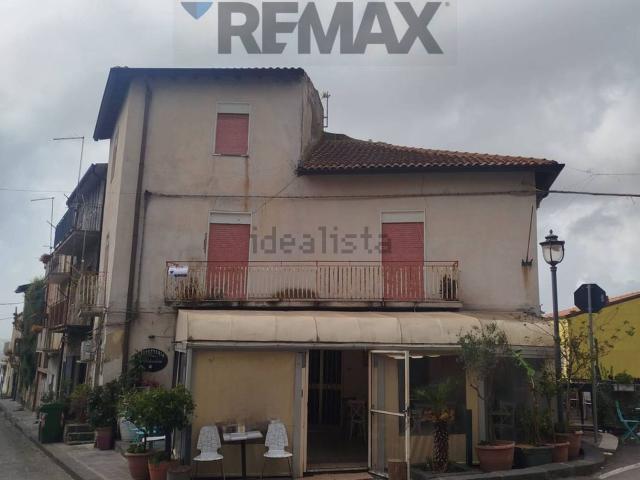 Villetta indipendente in vendita di 280 m² in Piazza Guglielmo Marconi, 1