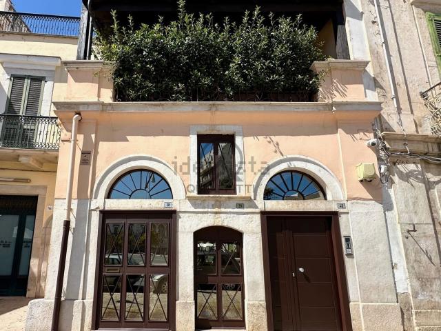 Villetta indipendente in vendita di 280 m² in Piazza Vittorio Emanuele II, 40