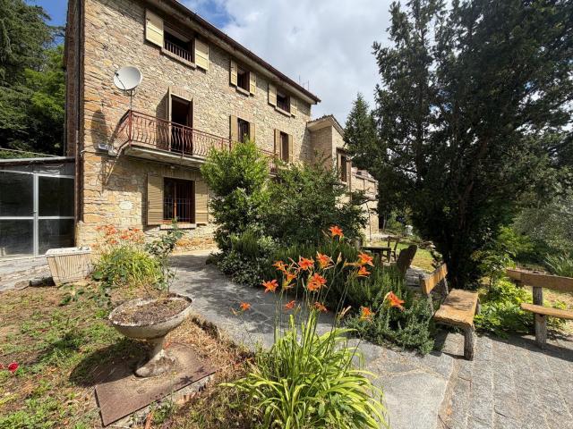 Villetta indipendente in vendita di 280 m² in Strada per bardi