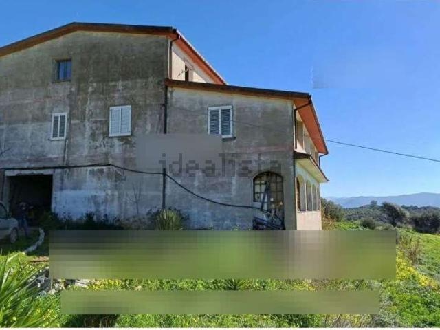 Villetta indipendente in vendita di 2817 m² in Via Fontana