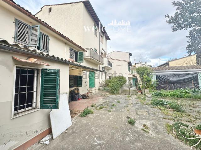 Villetta indipendente in vendita di 281 m² in Via di Peretola