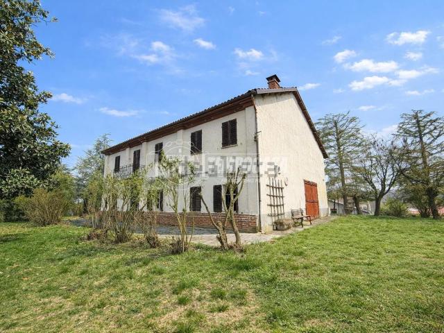 Villetta indipendente in vendita di 282 m² in Via Aldo Leone, 10