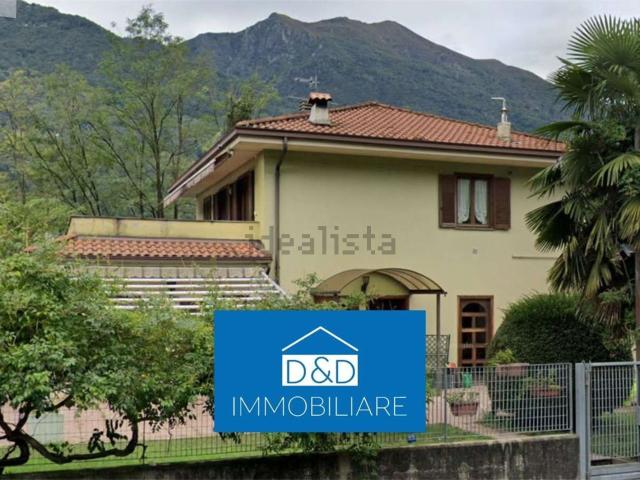 Villetta indipendente in vendita di 282 m² in Via alle Brughiere