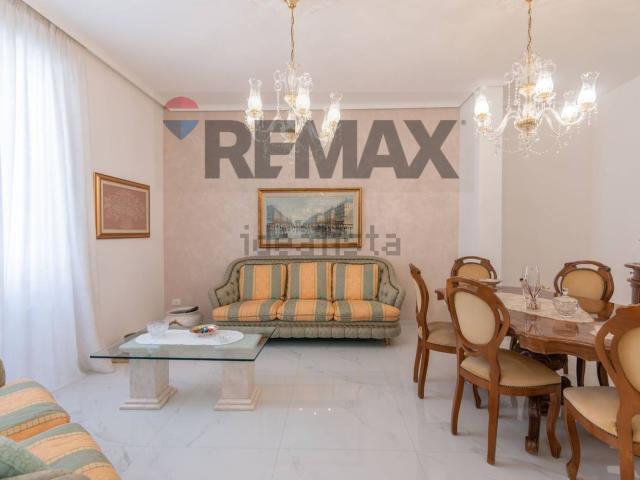 Villetta indipendente in vendita di 282 m² in Via Roma, 89