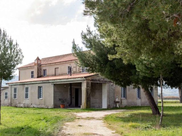 Villetta indipendente in vendita di 283 m²