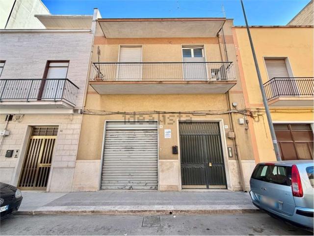 Villetta indipendente in vendita di 283 m² in Via T. Traetta, 57