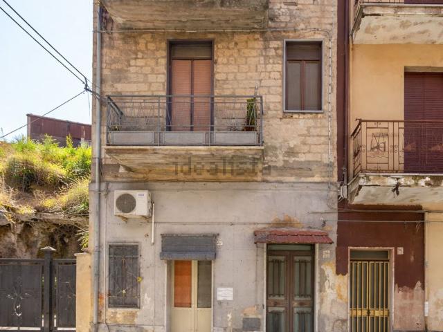 Villetta indipendente in vendita di 285 m² in Via Cortina D&apos Ampezzo
