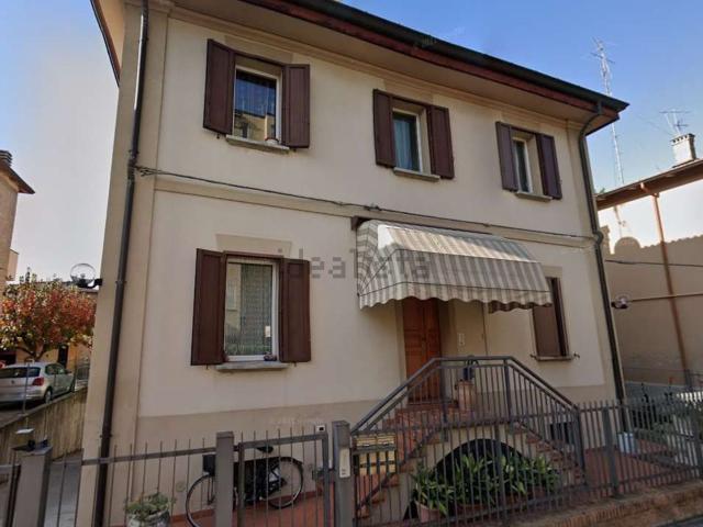 Villetta indipendente in vendita di 285 m² in Via Andrea da Faenza, 64