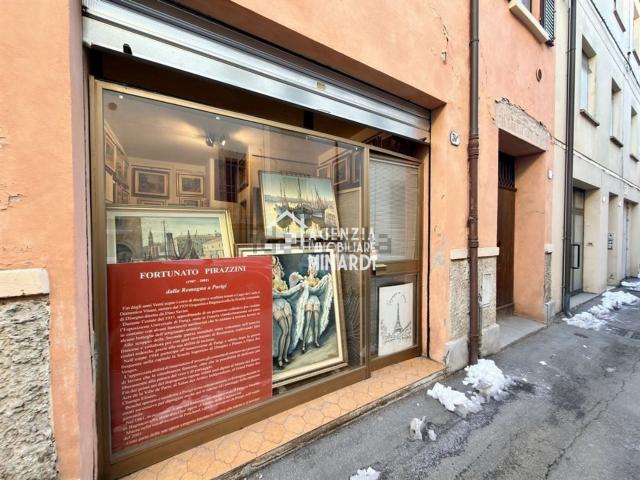 Villetta indipendente in vendita di 285 m² in Via Guglielmo Oberdan, 41