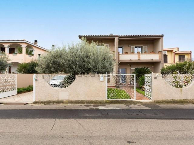 Villetta indipendente in vendita di 285 m² in Via Eleonora d&apos arborea, 17