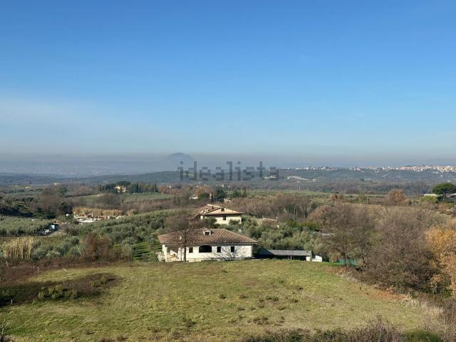 Villetta indipendente in vendita di 285 m² in Via L&apos Aquila