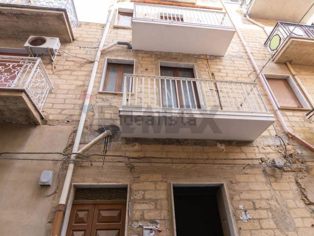 Villetta indipendente in vendita di 285 m² in Via Luigi Cadorna, 45