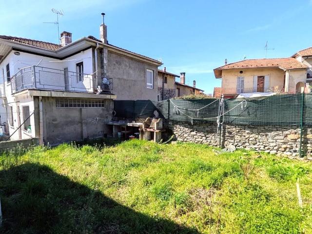 Villetta indipendente in vendita di 285 m² in Vicolo M. Pusterla