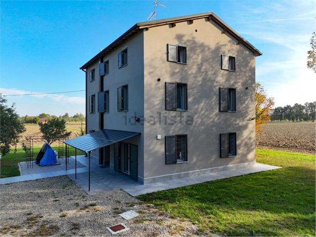 Villetta indipendente in vendita di 285 m² in Strada Canaletto Nord