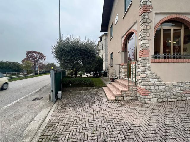 Villetta indipendente in vendita di 285 m² in Strada Rivarotta