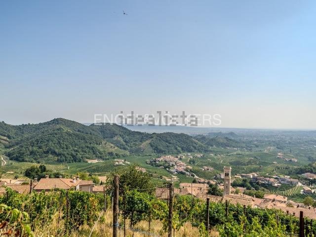 Villetta indipendente in vendita di 286 m² in Via Cimitero