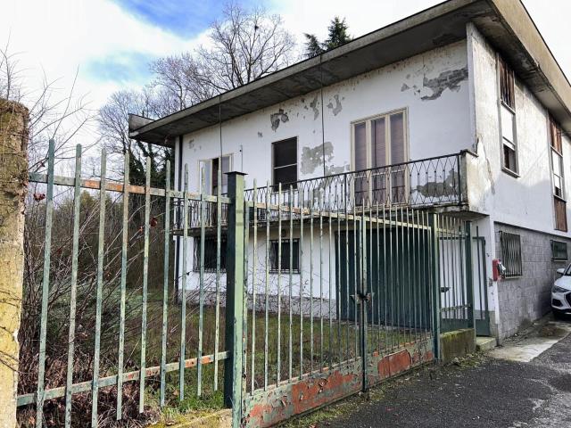 Villetta indipendente in vendita di 286 m² in Via Guglielmo Marconi, 25