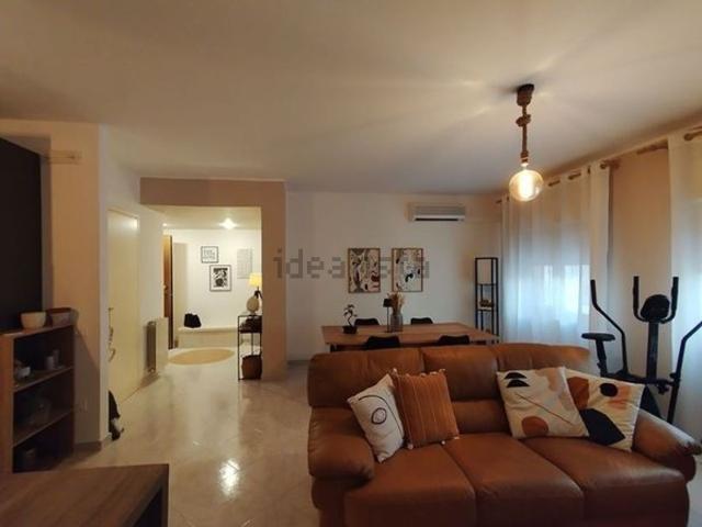 Villetta indipendente in vendita di 287 m² in Via Calatafimi
