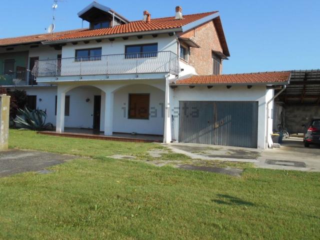 Villetta indipendente in vendita di 287 m² in Strada Peirano, 53